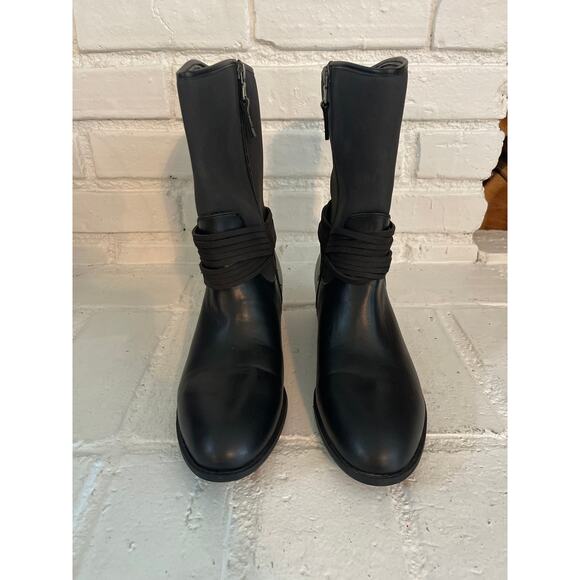 Chaps Women's Black Gari Strappy Buckle Boot Size 10 - Picture 2 of 6